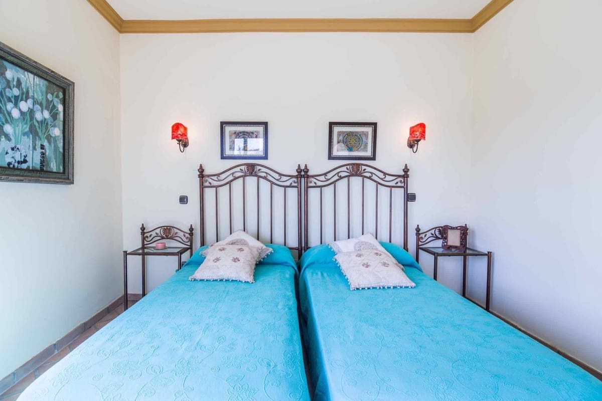 4 quarto Moradia para arrendamento para férias em Marbella com piscina Garagem - 4 500 € (Ref: 9806859)