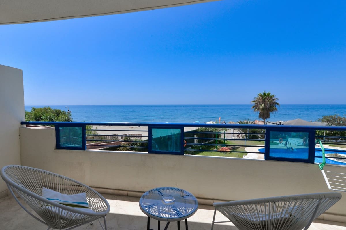 2 bedroom Apartment for sale in Marbella with pool garage - € 675,000 (Ref: 9806861)