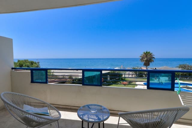Apartamento de 2 habitaciones en Marbella en venta con piscina garaje - 675.000 € (Ref: 9806861)