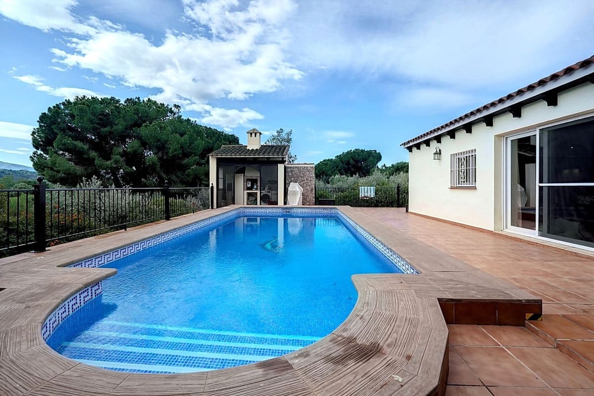4 camera da letto Finca/Casa di Campagna in vendita in Coin con piscina - 595.000 € (Rif: 9806866)