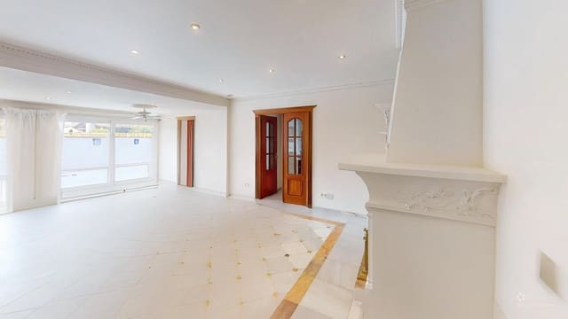 4 chambre Villa/Maison à vendre à Costalita, Estepona avec piscine garage - 900 000 € (Ref: 9809328)