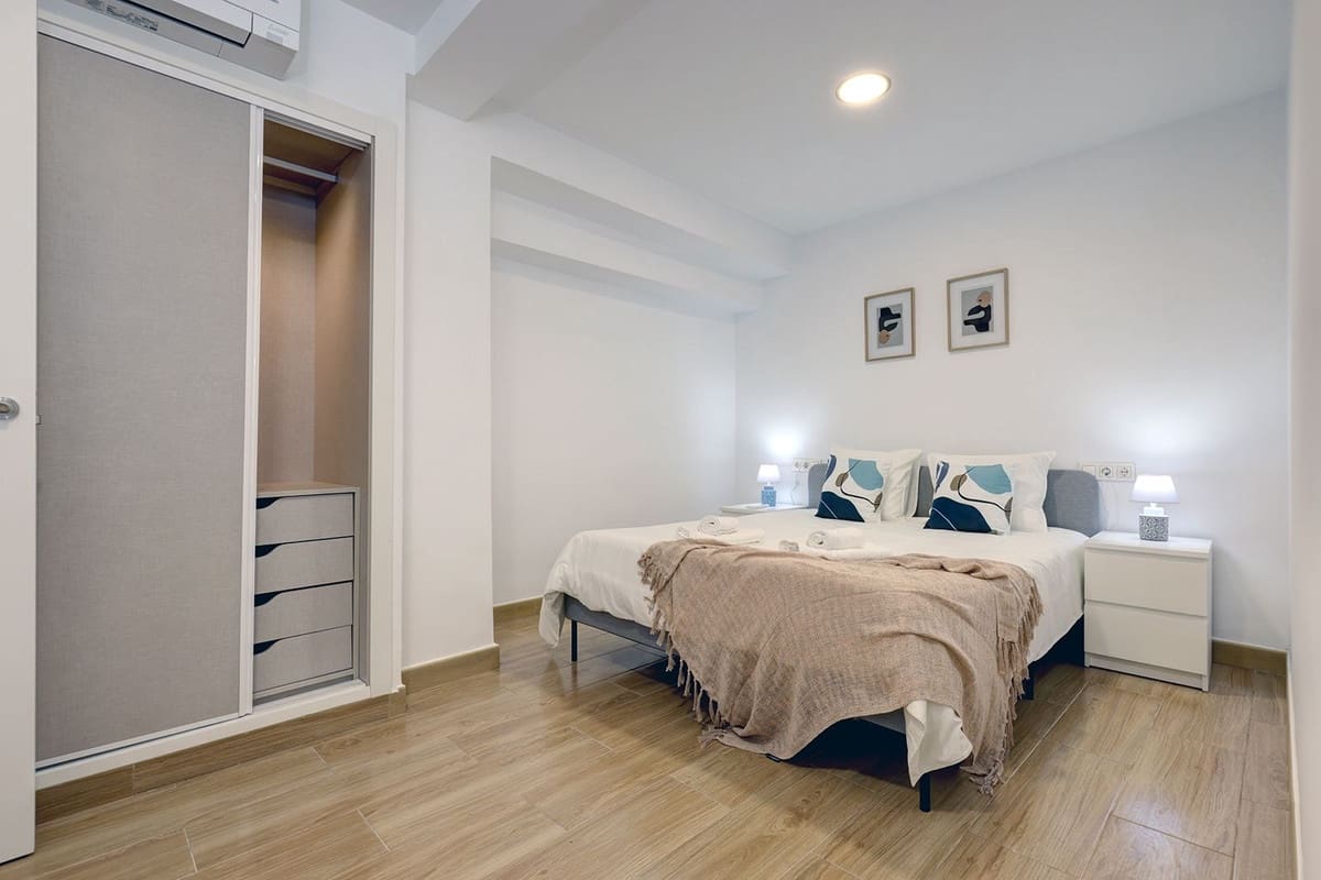 5 chambre Appartement à vendre à Estepona - 750 000 € (Ref: 9809335)