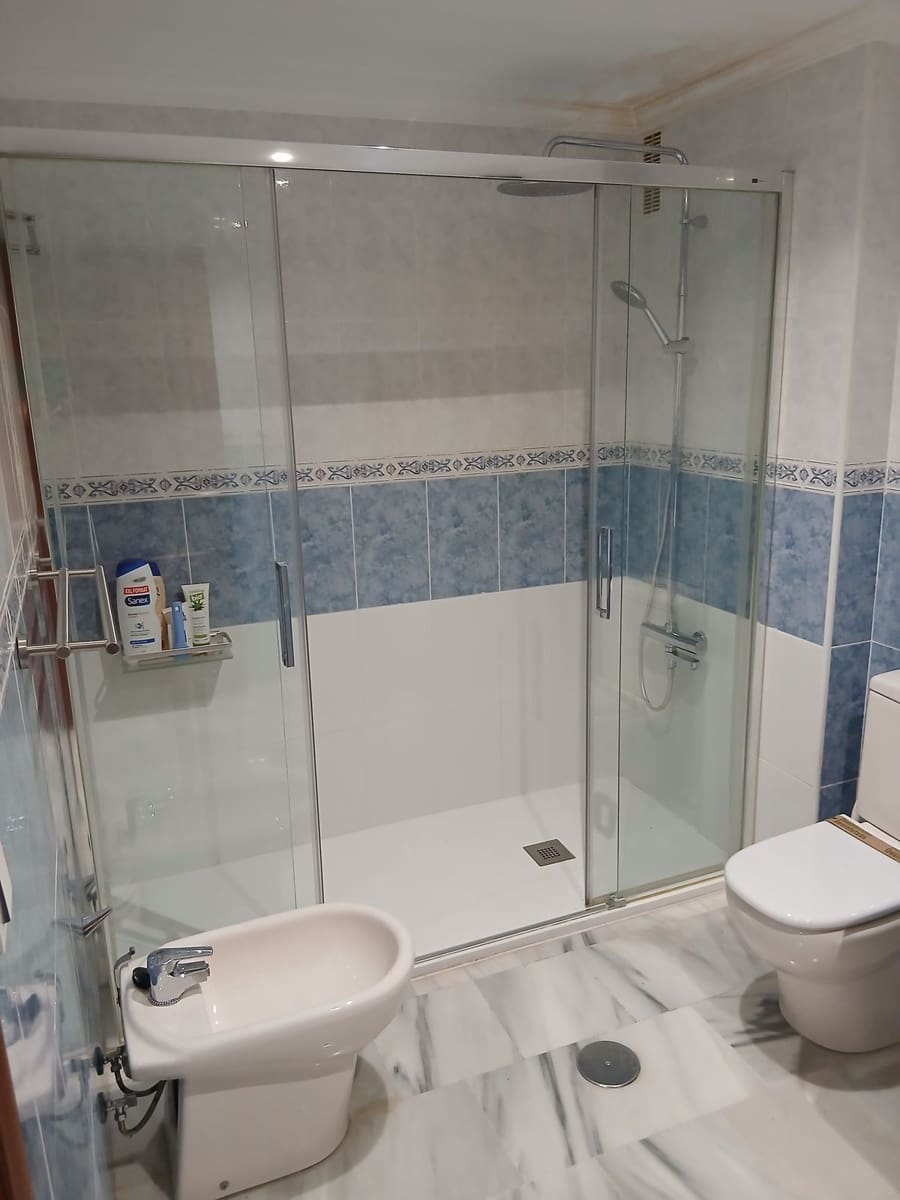 5 chambre Appartement à vendre à Estepona - 750 000 € (Ref: 9809335)