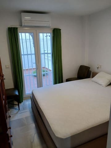 5 sypialnia Apartament na sprzedaż w Estepona - 750 000 € (Ref: 9809335)