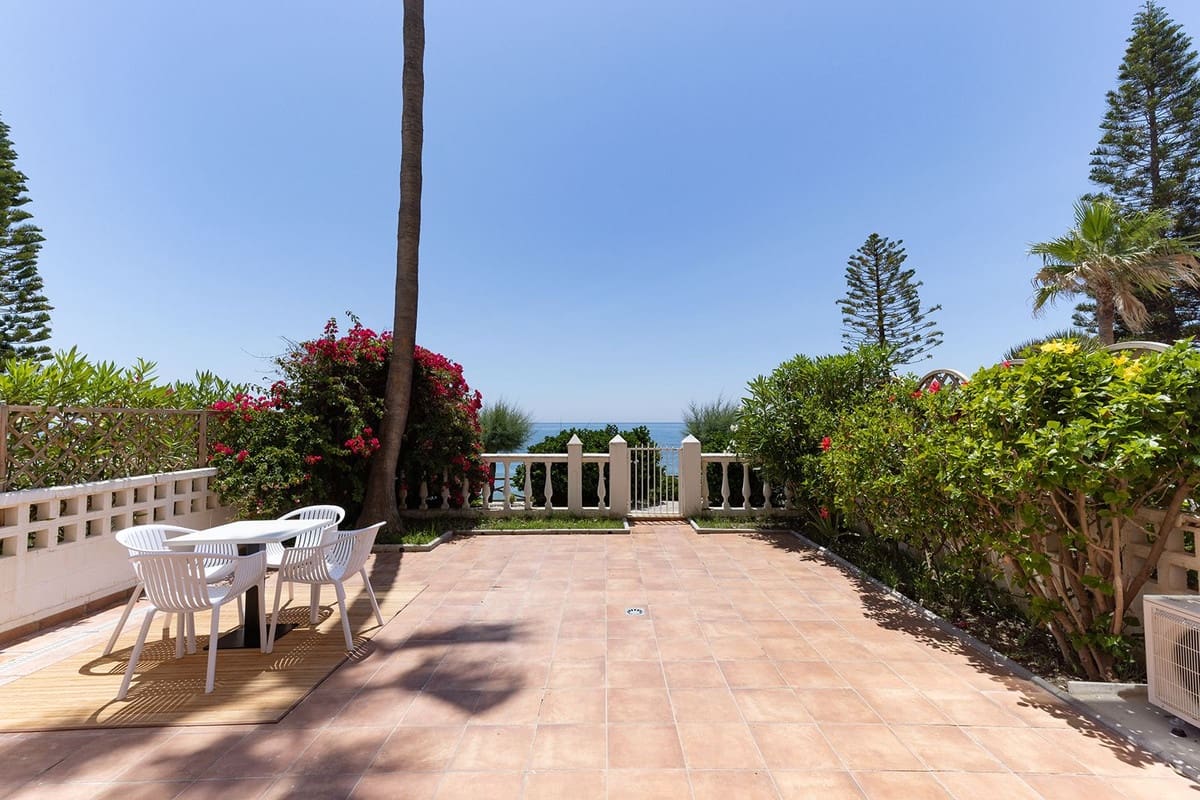 5 chambre Appartement à vendre à Estepona - 750 000 € (Ref: 9809335)