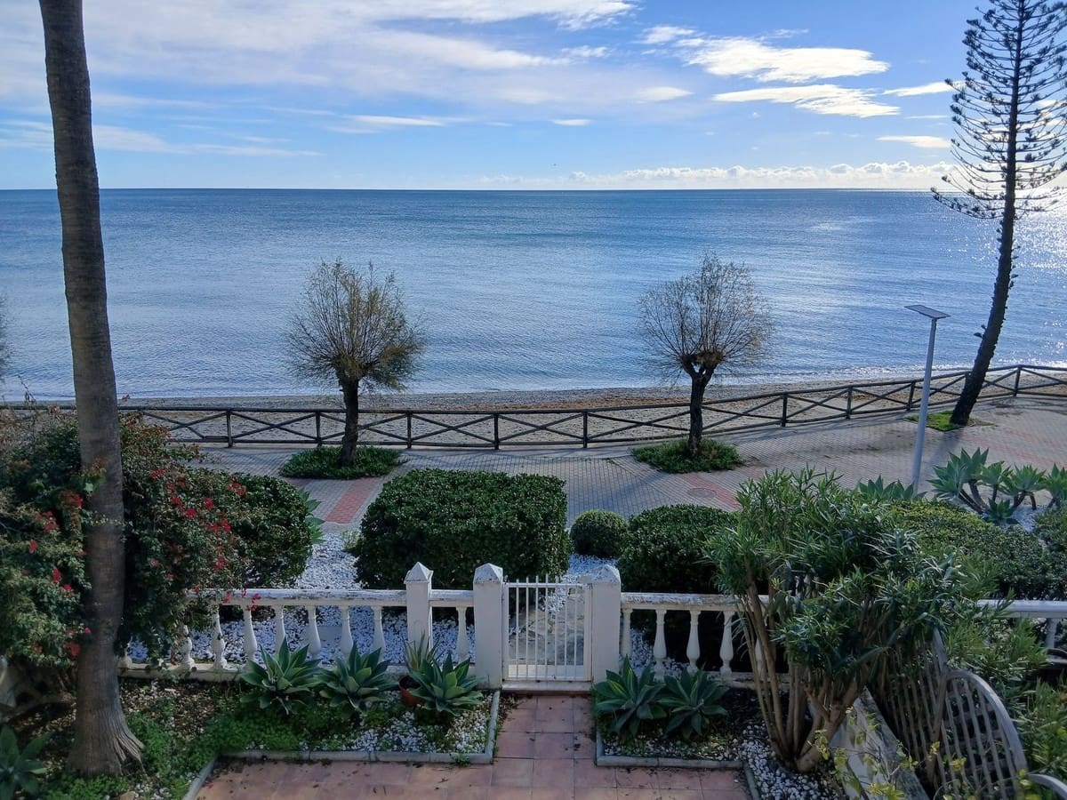 5 chambre Appartement à vendre à Estepona - 750 000 € (Ref: 9809335)