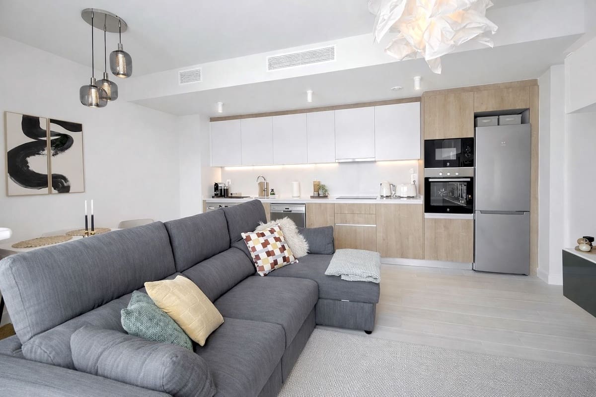 2 slaapkamer Penthouse te koop in Estepona met zwembad garage - € 450.000 (Ref: 9809337)