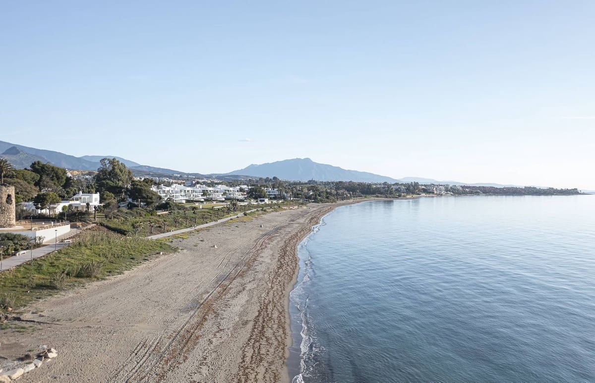 3 Zimmer Apartment zu verkaufen in Estepona mit Pool Garage - 1.895.000 € (Ref: 9827793)
