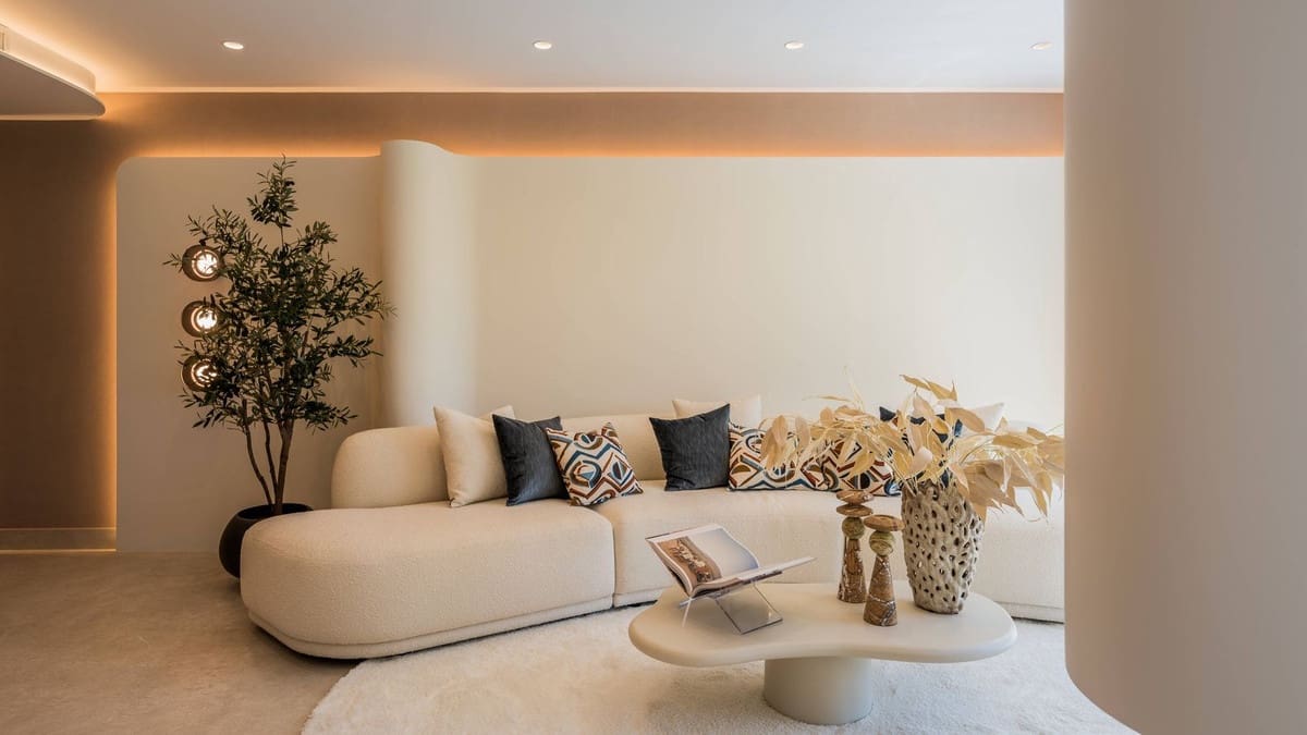 3 bedroom Apartment for sale in Estepona with pool garage - € 1,495,000 (Ref: 9832904)