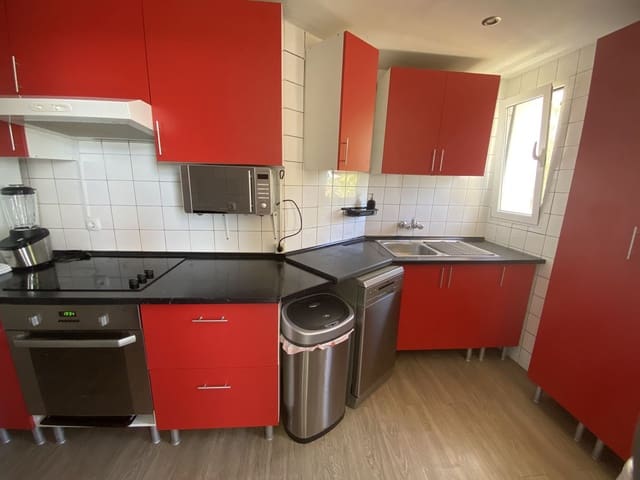 2 sovrum Lägenhet till salu i Estepona med pool garage - 269 000 € (Ref: 10005891)