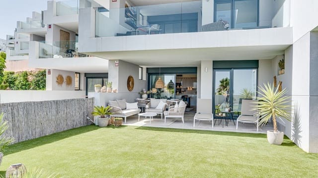 Apartamento de 2 habitaciones en Manilva en venta con piscina garaje - 450.000 € (Ref: 10005896)