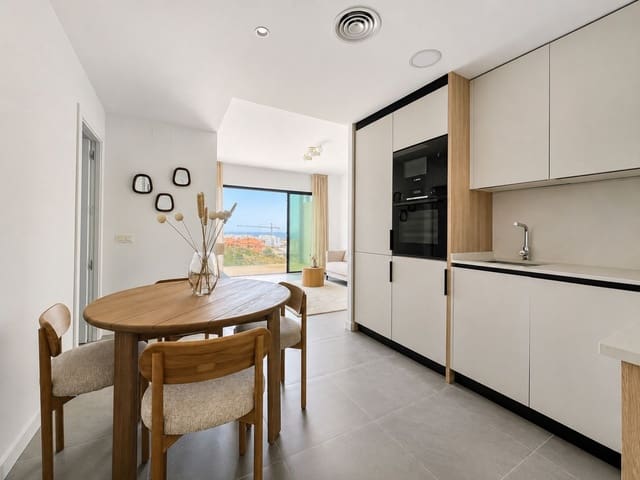 2 soverom Leilighet til salgs i Mijas Costa, Mijas med svømmebasseng garasje - € 470 000 (Ref: 10005900)