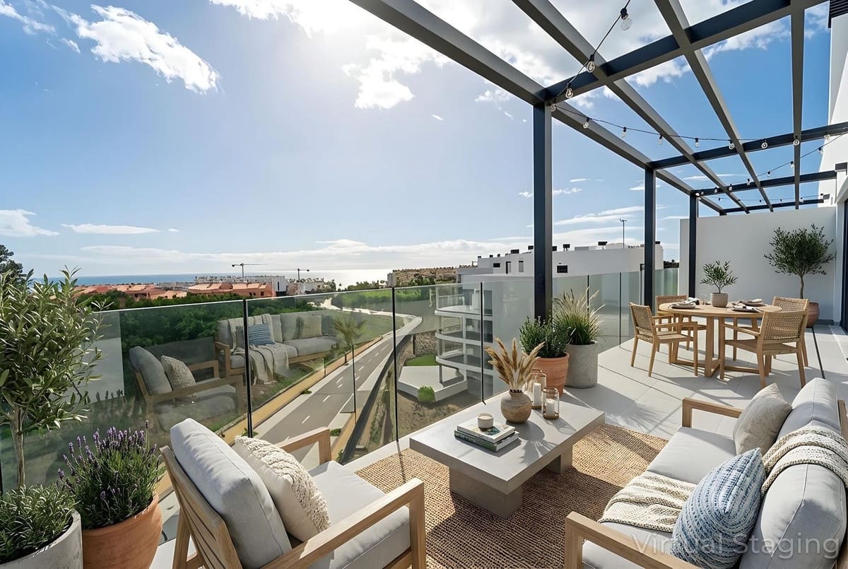 2 soverom Leilighet til salgs i Mijas Costa med svømmebasseng garasje - € 470 000 (Ref: 10005900)