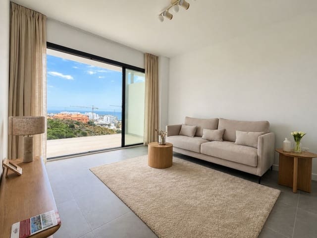 2 soverom Leilighet til salgs i Mijas Costa, Mijas med svømmebasseng garasje - € 470 000 (Ref: 10005900)