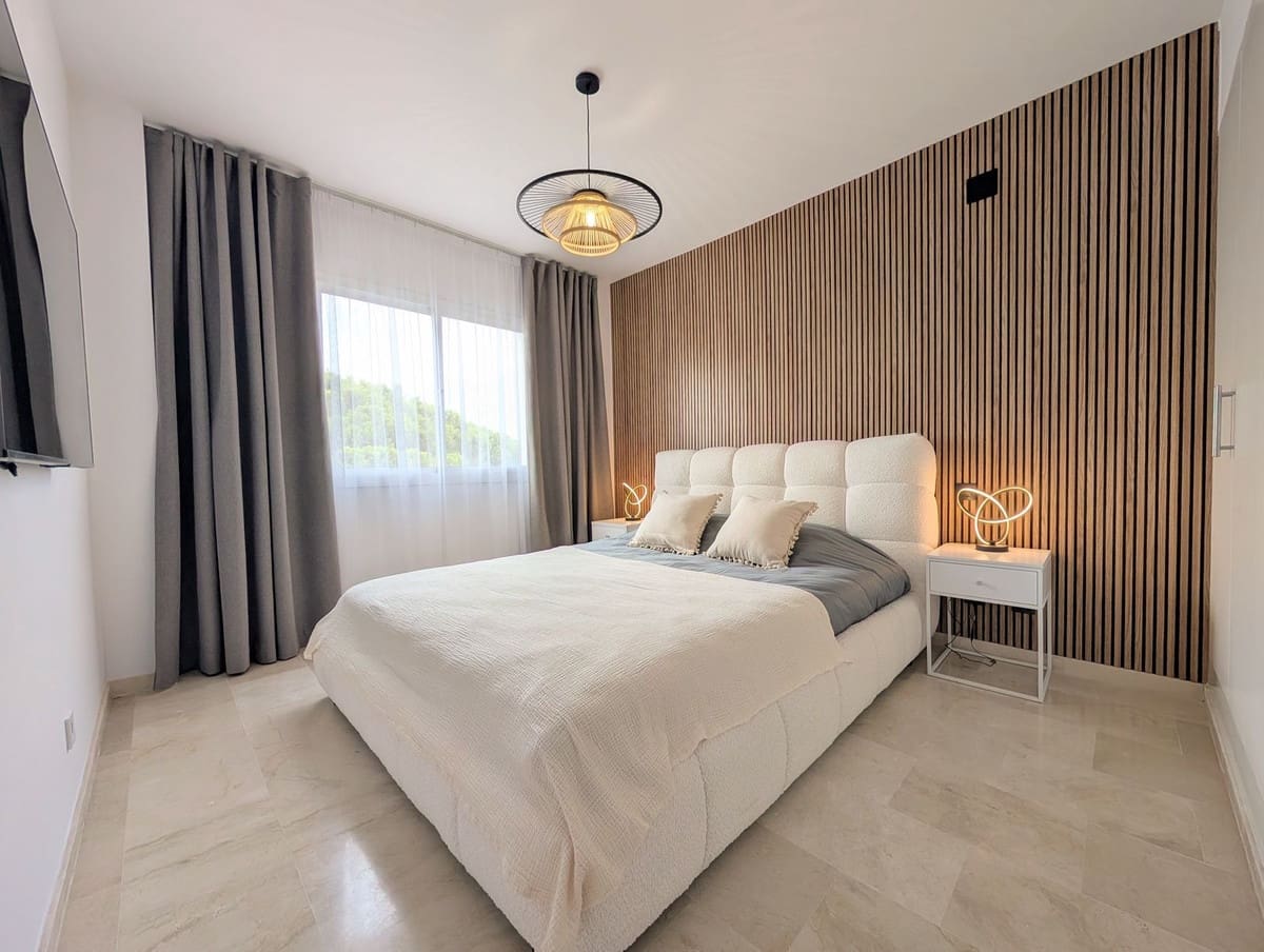 3 sovrum Takvåning till salu i New Golden Mile med pool garage - 599 000 € (Ref: 10005904)