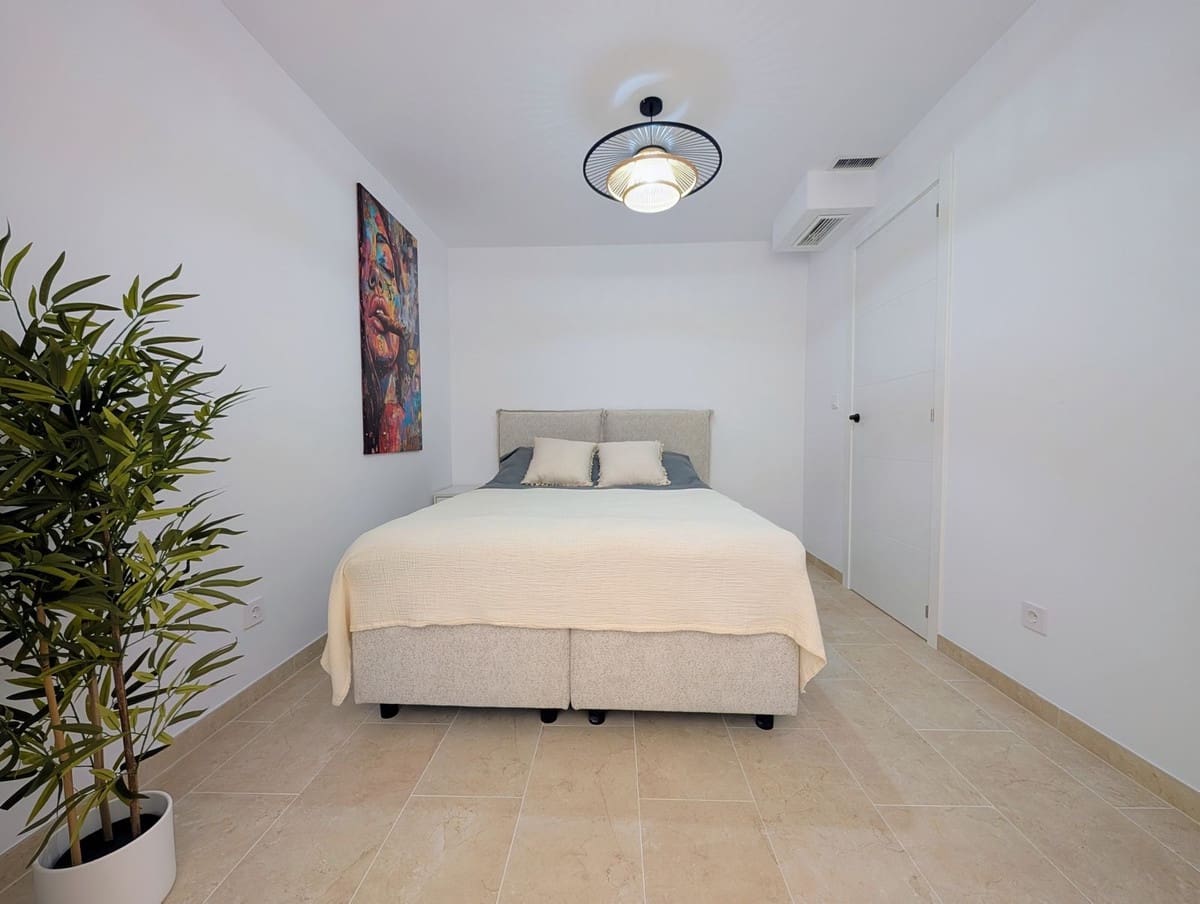 3 sovrum Takvåning till salu i New Golden Mile med pool garage - 599 000 € (Ref: 10005904)