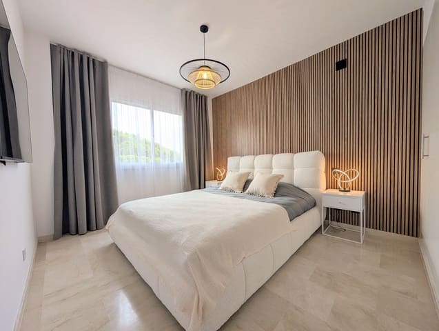 3 soverom Penthouse til salgs i New Golden Mile, Estepona med svømmebasseng garasje - € 599 000 (Ref: 10005904)