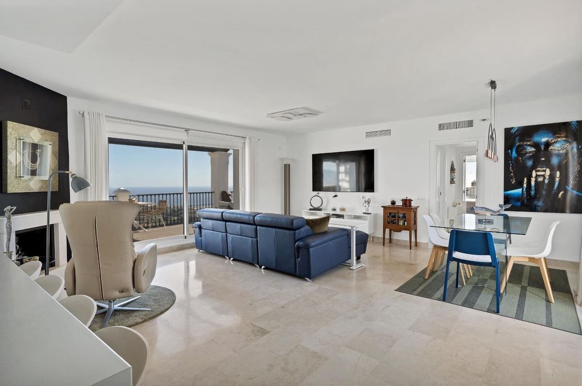 2 soveværelse Penthouse til salg i Calahonda med swimmingpool garage - € 735.000 (Ref: 10005907)