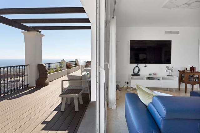 2 soveværelse Penthouse til salg i Calahonda, Mijas med swimmingpool garage - € 735.000 (Ref: 10005907)