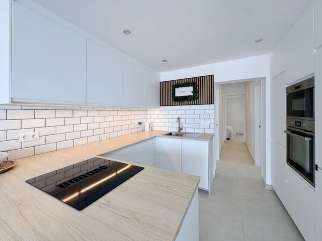 Apartamento de 2 habitaciones en Riviera del Sol, Mijas en venta con piscina - 395.000 € (Ref: 10006709)