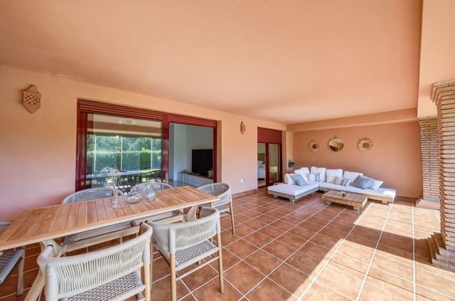2 bedroom Apartment for sale in Casares with pool garage - € 439,000 (Ref: 10006719)