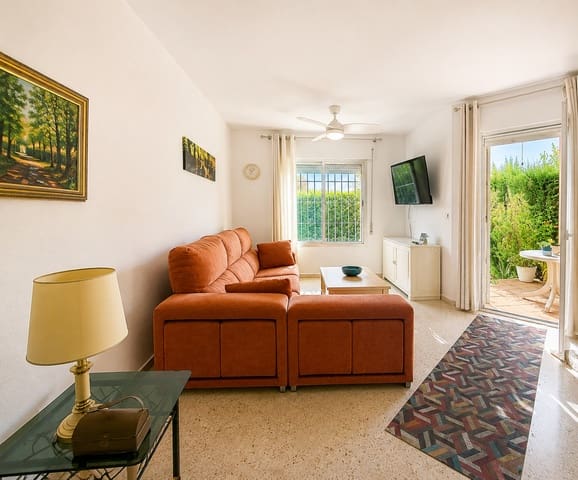 3 bedroom Townhouse for sale in Estepona with pool - € 460,000 (Ref: 10009291)