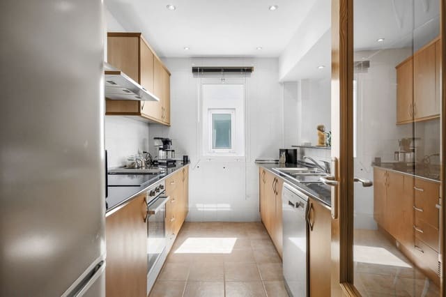 2 slaapkamer Penthouse te koop in Benalmádena met zwembad garage - € 525.000 (Ref: 10009293)