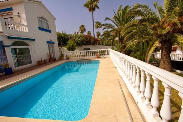 5 quarto Moradia para venda em Mijas Costa, Mijas com piscina garagem - 1 050 000 € (Ref: 10011657)