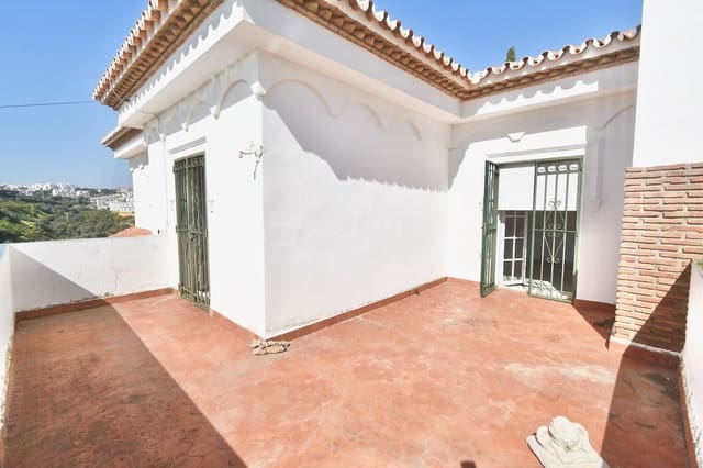 5 chambre Villa/Maison à vendre à La Cala de Mijas, Mijas avec piscine garage - 1 230 000 € (Ref: 10011757)