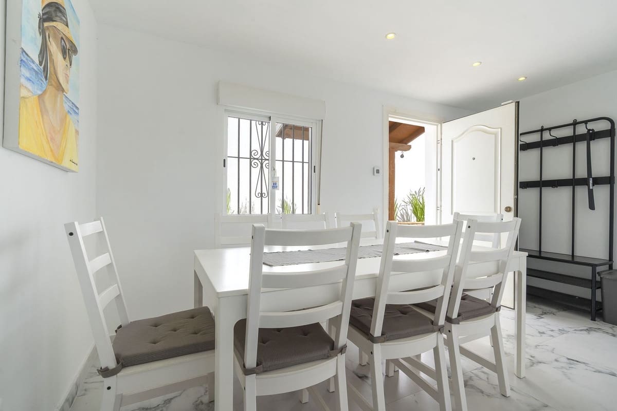 5 soveværelse Villa til salg i La Cala de Mijas med swimmingpool garage - € 1.425.000 (Ref: 10011759)