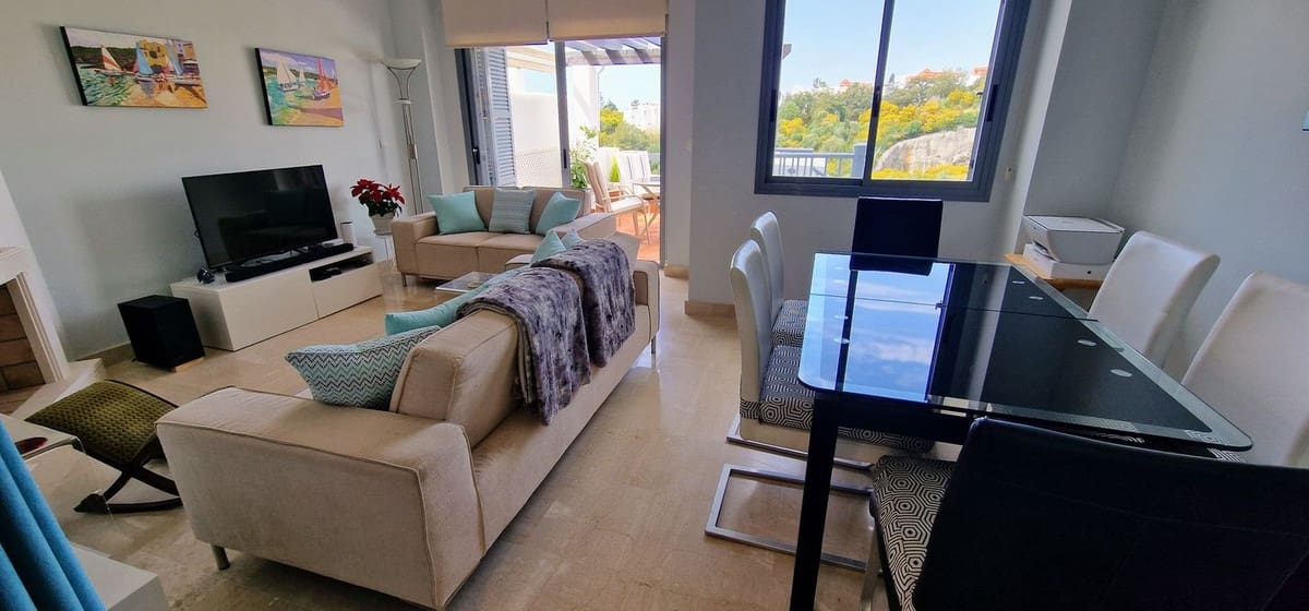 3 bedroom Townhouse for sale in Marbella with pool - € 550,000 (Ref: 10013897)