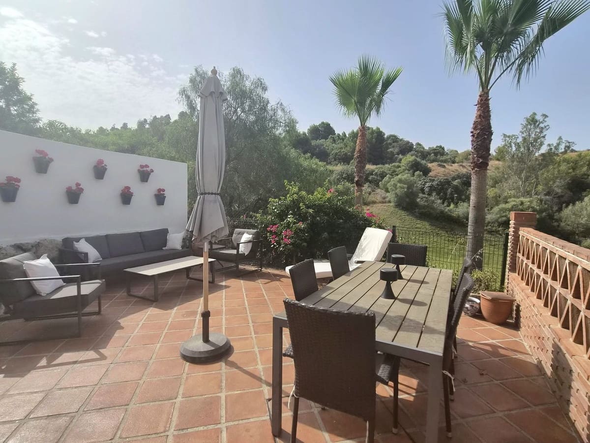 3 sovrum Hus till salu i Alhaurin Golf med pool garage - 412 500 € (Ref: 10013925)