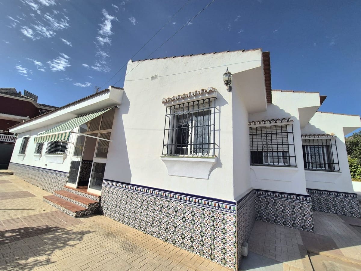 5 sovrum Villa till salu i Alhaurin de la Torre med pool garage - 500 000 € (Ref: 10013926)