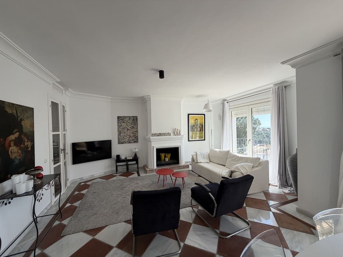 3 bedroom Townhouse for sale in La Heredia with pool garage - € 750,000 (Ref: 10015801)