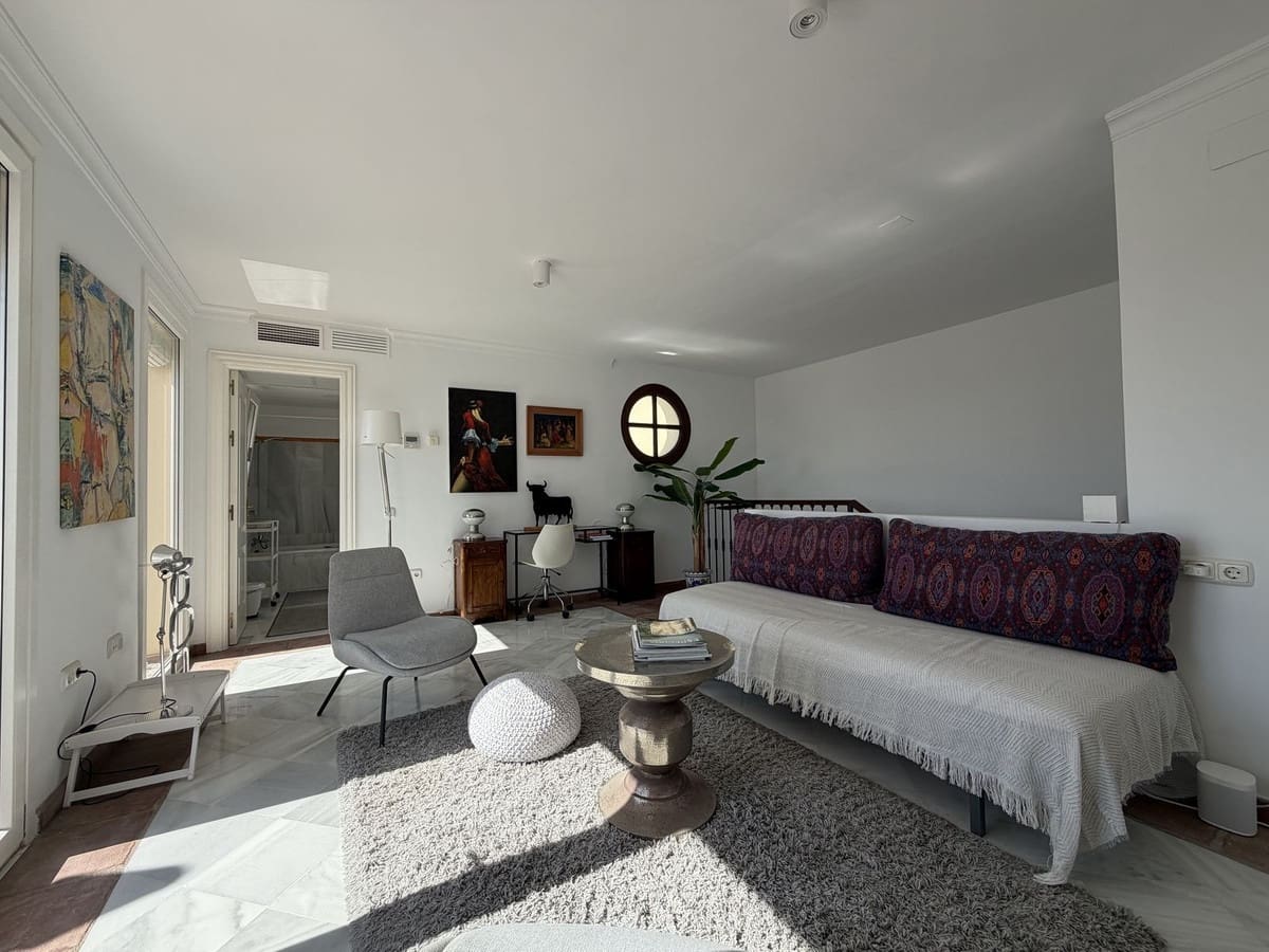 3 bedroom Townhouse for sale in La Heredia with pool garage - € 750,000 (Ref: 10015801)