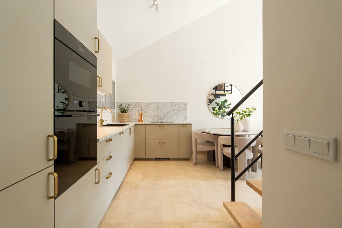 3 chambre Penthouse à vendre à Nueva Andalucia avec piscine - 695 000 € (Ref: 10025968)
