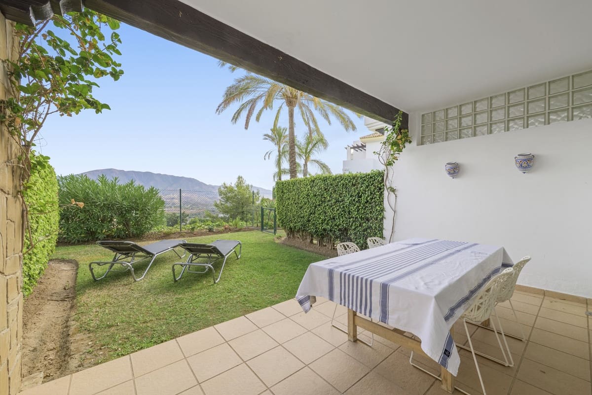 3 soveværelse Byhus til salg i La Cala Golf med swimmingpool garage - € 529.000 (Ref: 10025972)