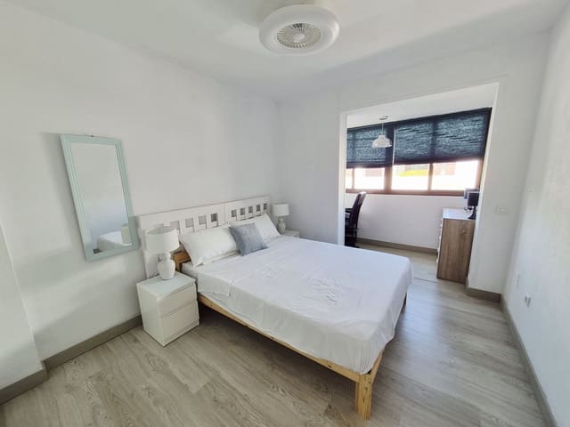3 sypialnia Dom na sprzedaż w La Cala de Mijas, Mijas z basenem garażem - 699 000 € (Ref: 10025982)