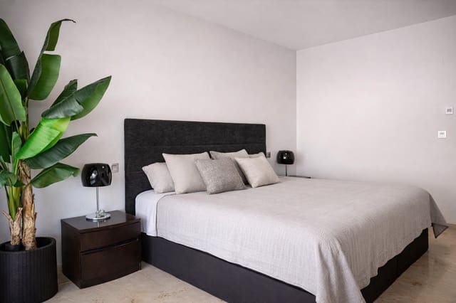 2 soverom Leilighet til salgs i Guadalmina Alta, Marbella med svømmebasseng garasje - € 450 000 (Ref: 10028944)
