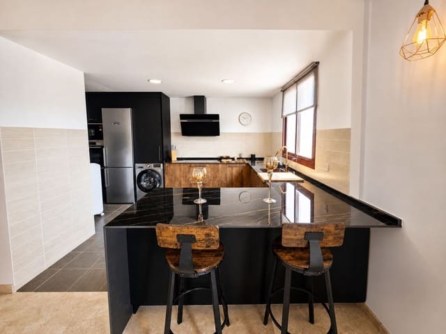 3 bedroom Townhouse for sale in Casares with garage - € 450,000 (Ref: 10029511)