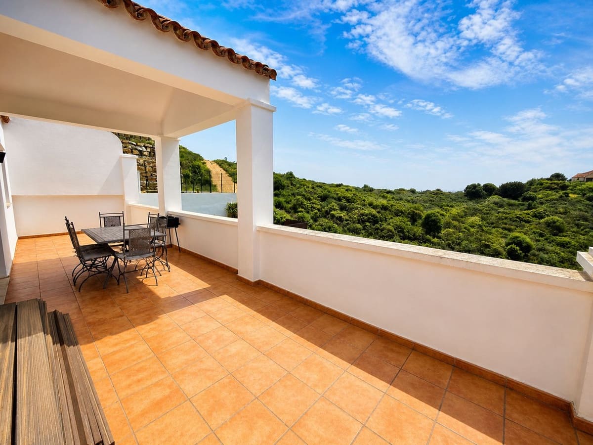 3 bedroom Townhouse for sale in Casares with garage - € 450,000 (Ref: 10029511)