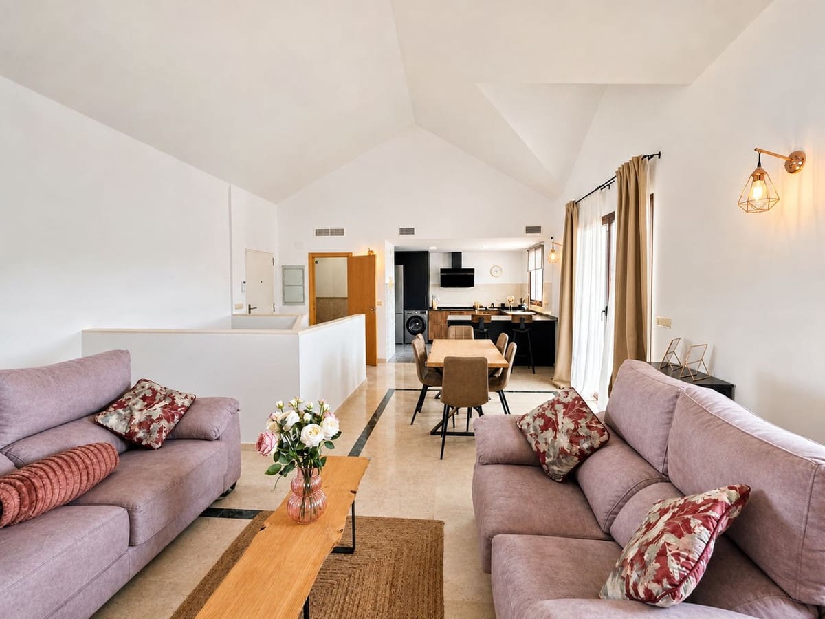 3 bedroom Townhouse for sale in Casares with garage - € 450,000 (Ref: 10029511)