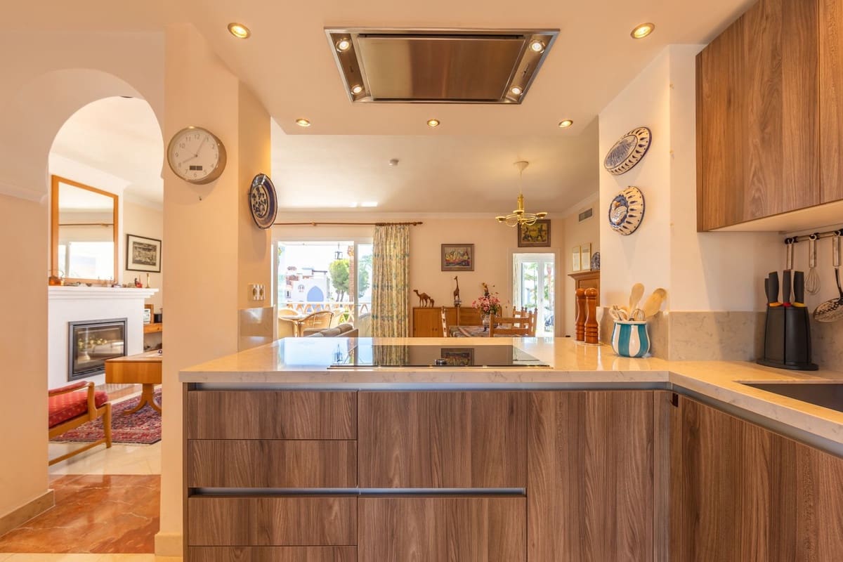 2 quarto Apartamento para venda em Casares com piscina garagem - 650 000 € (Ref: 10029558)
