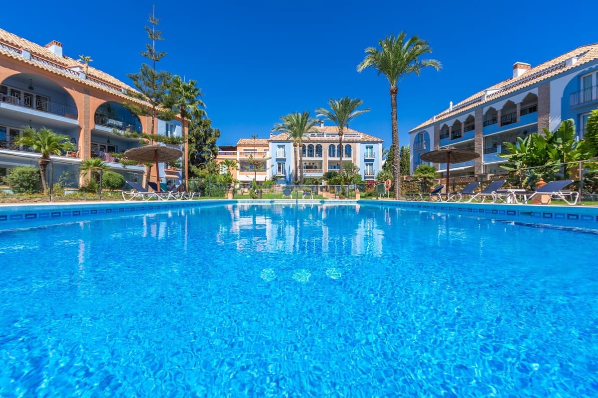 2 quarto Apartamento para venda em Casares com piscina garagem - 650 000 € (Ref: 10029558)