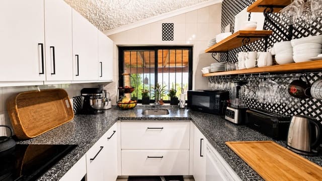 3 camera da letto Villa in vendita in Casares con piscina - 680.000 € (Rif: 10029668)