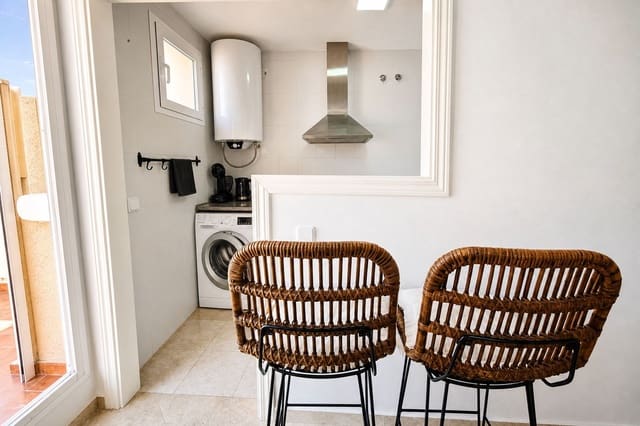 2 chambre Penthouse à vendre à La Duquesa / Puerto de la Duquesa, Manilva avec piscine garage - 260 000 € (Ref: 10029670)