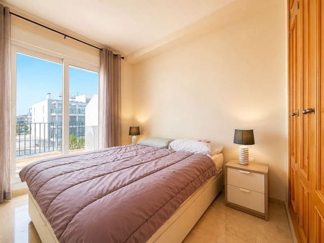 2 chambre Appartement à vendre à Manilva avec piscine garage - 295 000 € (Ref: 10029673)