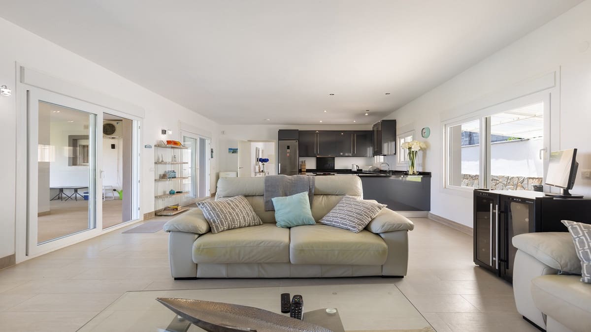 4 camera da letto Villa in vendita in Manilva con piscina garage - 1.100.000 € (Rif: 10030195)