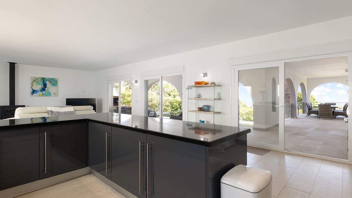 4 camera da letto Villa in vendita in Manilva con piscina garage - 1.100.000 € (Rif: 10030195)