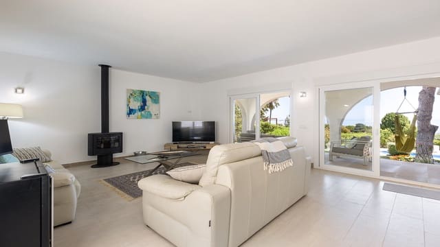4 camera da letto Villa in vendita in Manilva con piscina garage - 1.100.000 € (Rif: 10030195)